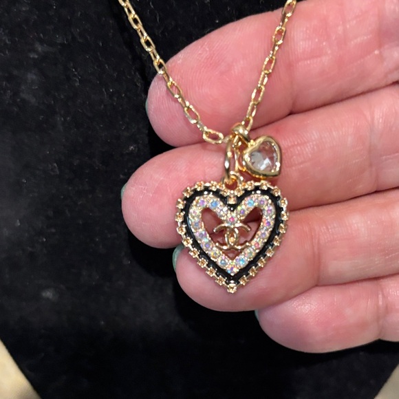 Gold Chain necklace with a designer logo Crystal heart charm - Picture 2 of 5